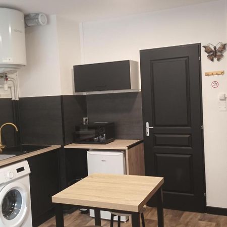 Appartement T1 Proche De Vulcania Pontaumur Luaran gambar